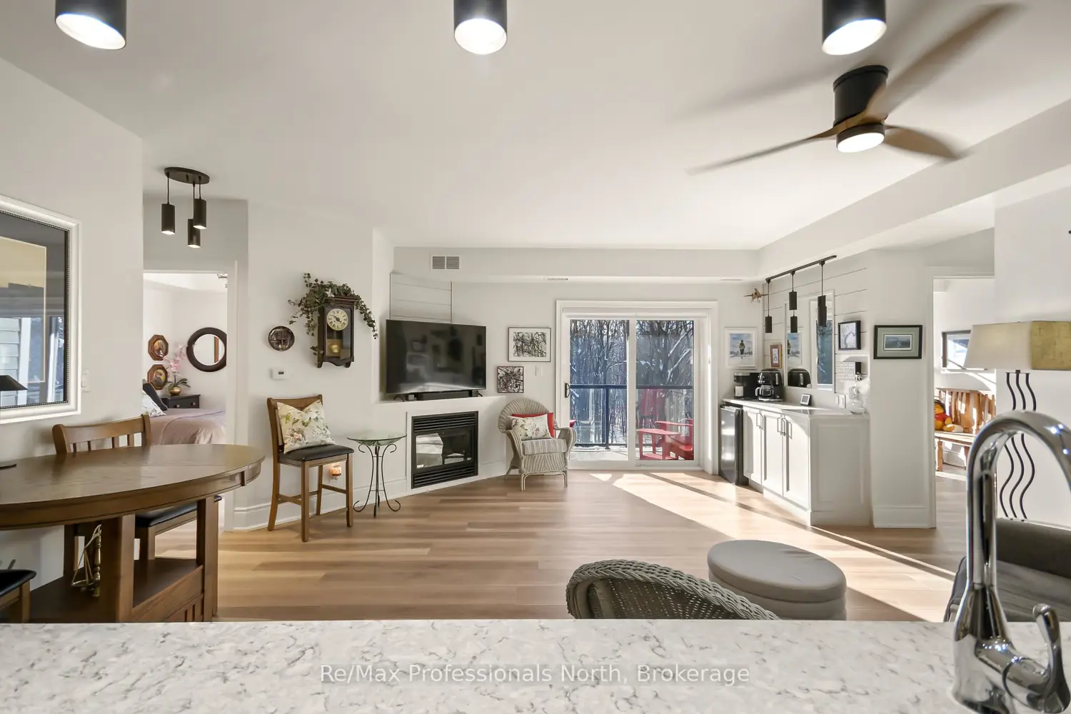 Additional image 4 of 391 James Street 302