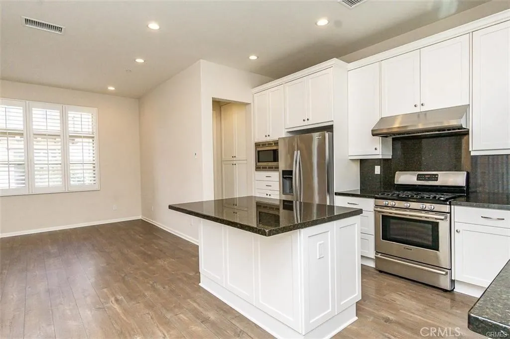 Additional image 12 of 86 Strawberry, Irvine, CA 92620