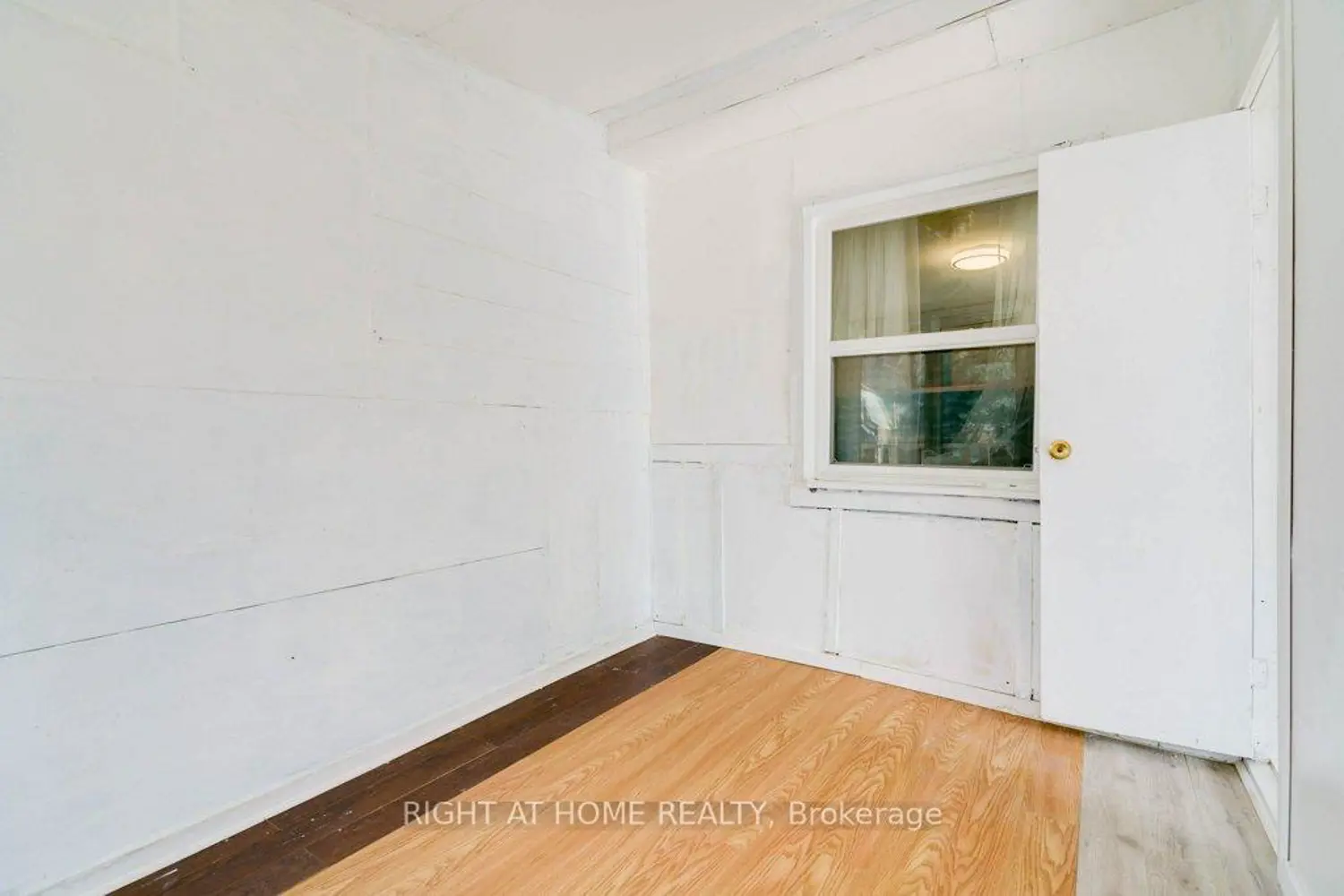 Additional image 11 of 16 Forty Third Street