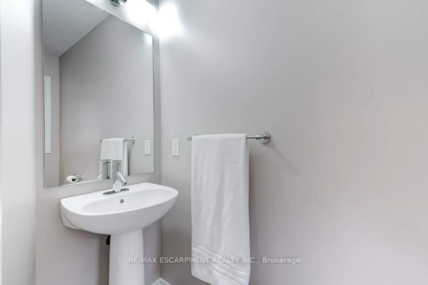 Additional image 8 of 2086 Ghent Avenue 19