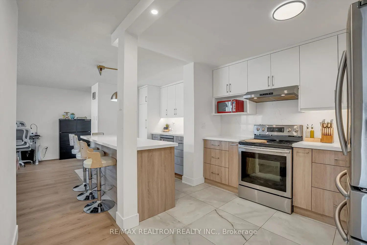 Additional image 2 of 4185 Shipp Drive 1713