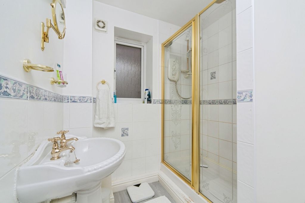 Additional image 10 of 2 bed flat for saleDeganwy Road, Deganwy, Conwy LL31