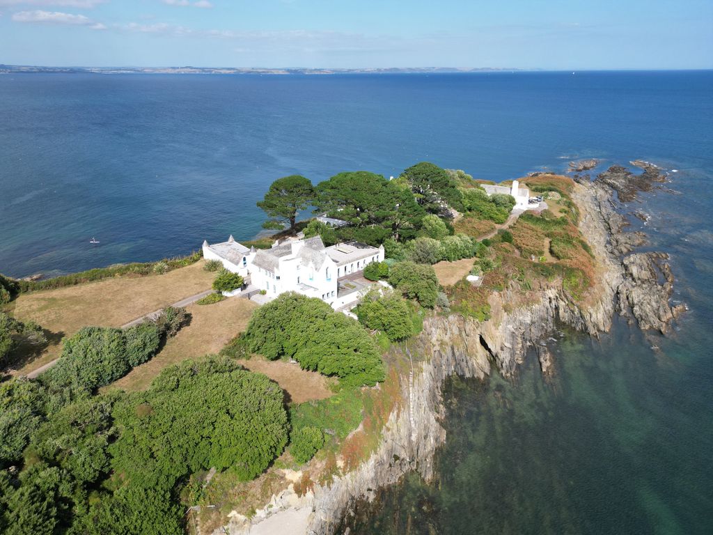5 bed detached house for saleChapel Point, Portmellon, Mevagissey, Cornwall PL26