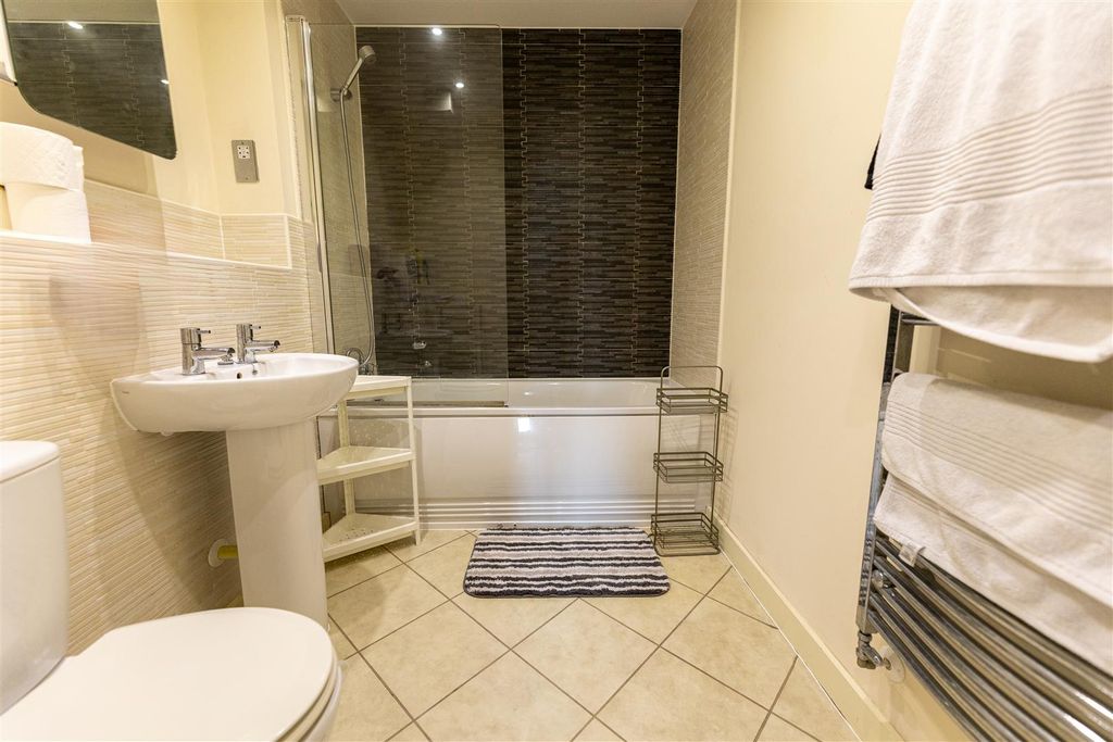 Additional image 19 of 2 bed flat for saleBasin Road, Worcester WR5