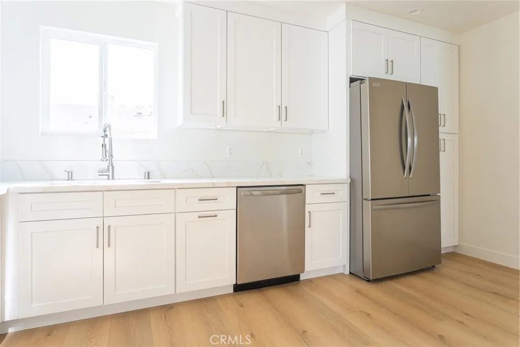 Additional image 8 of 1065 E Spazier Ave Unit 202, Burbank, CA 91502