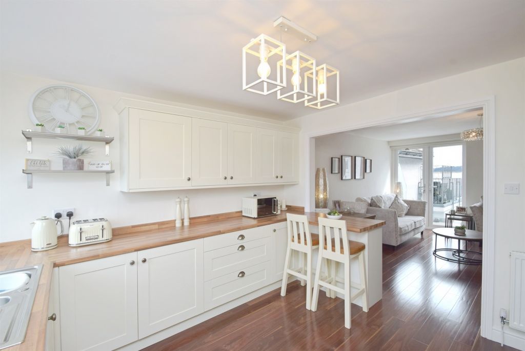 Additional image 8 of 2 bed flat for saleBeach Road, Porthcawl CF36
