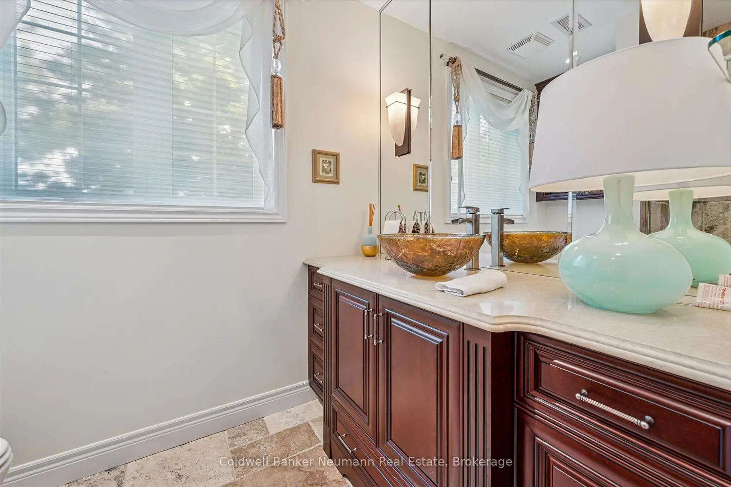 Additional image 10 of 255 Summerfield Drive 20