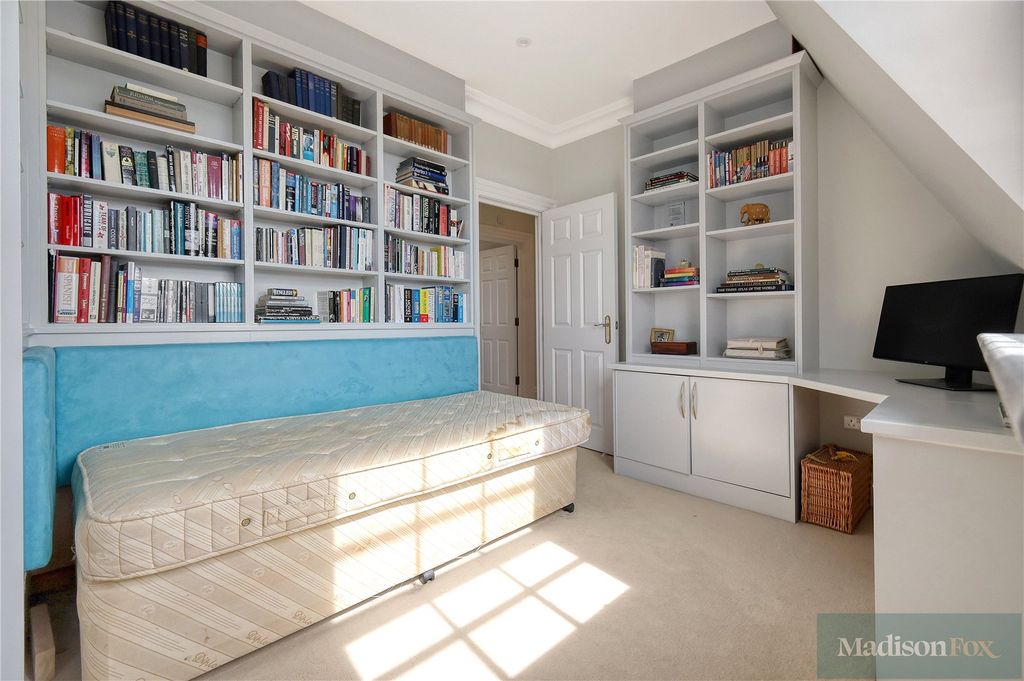 Additional image 33 of 4 bed flat for saleClaybury Hall, Regents Drive, Woodford Green IG8