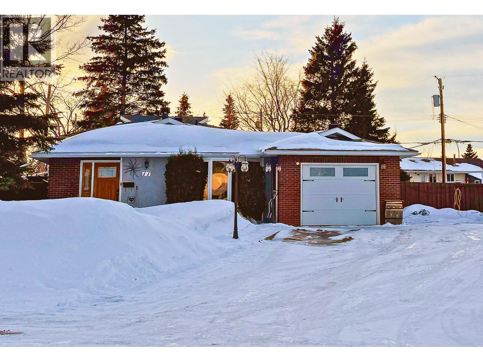 77 PRINCESS CRESCENT