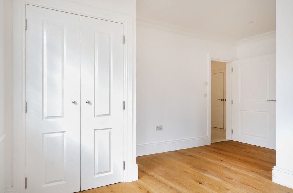 Additional image 17 of 3 bed flat for saleLavant Road, Chichester PO19