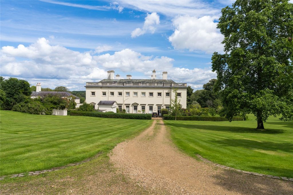 4 bed flat for saleShardeloes, Missenden Road, Amersham, Buckinghamshire HP7