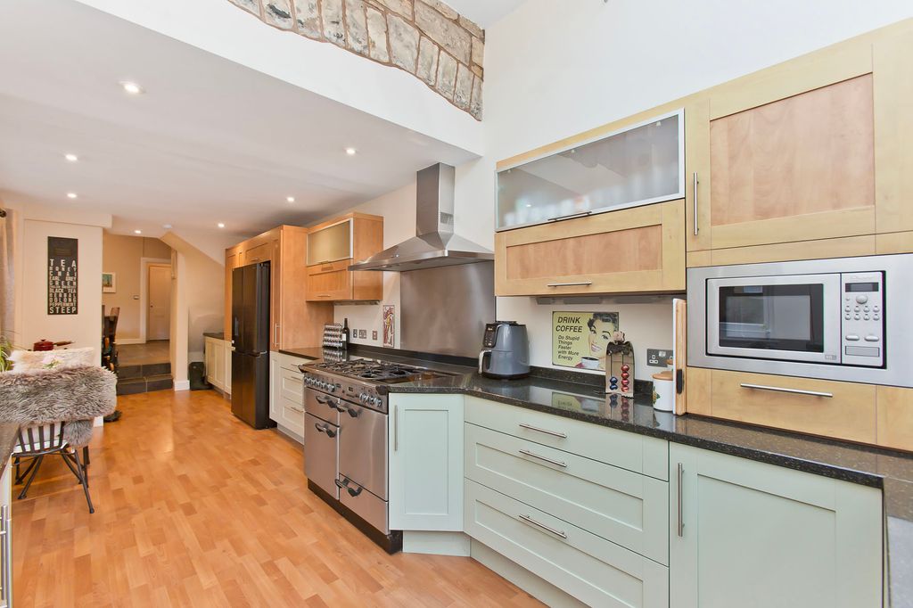 Additional image 13 of 6 bed semi-detached house for saleFountainhall Road, Edinburgh EH9
