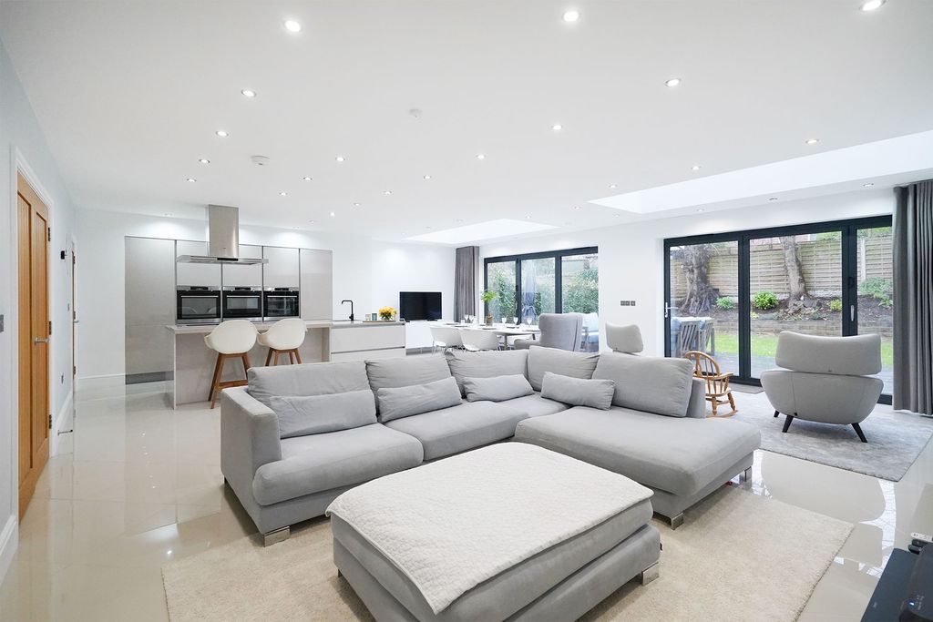 Additional image 2 of 5 bed detached house for saleBroomgrove Road, Sheffield S10