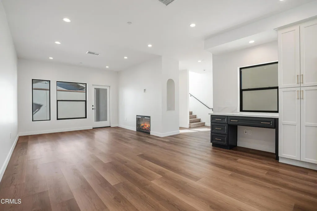 Additional image 10 of 136 N Oakview Drive Unit 102, Thousand Oaks, CA 91362