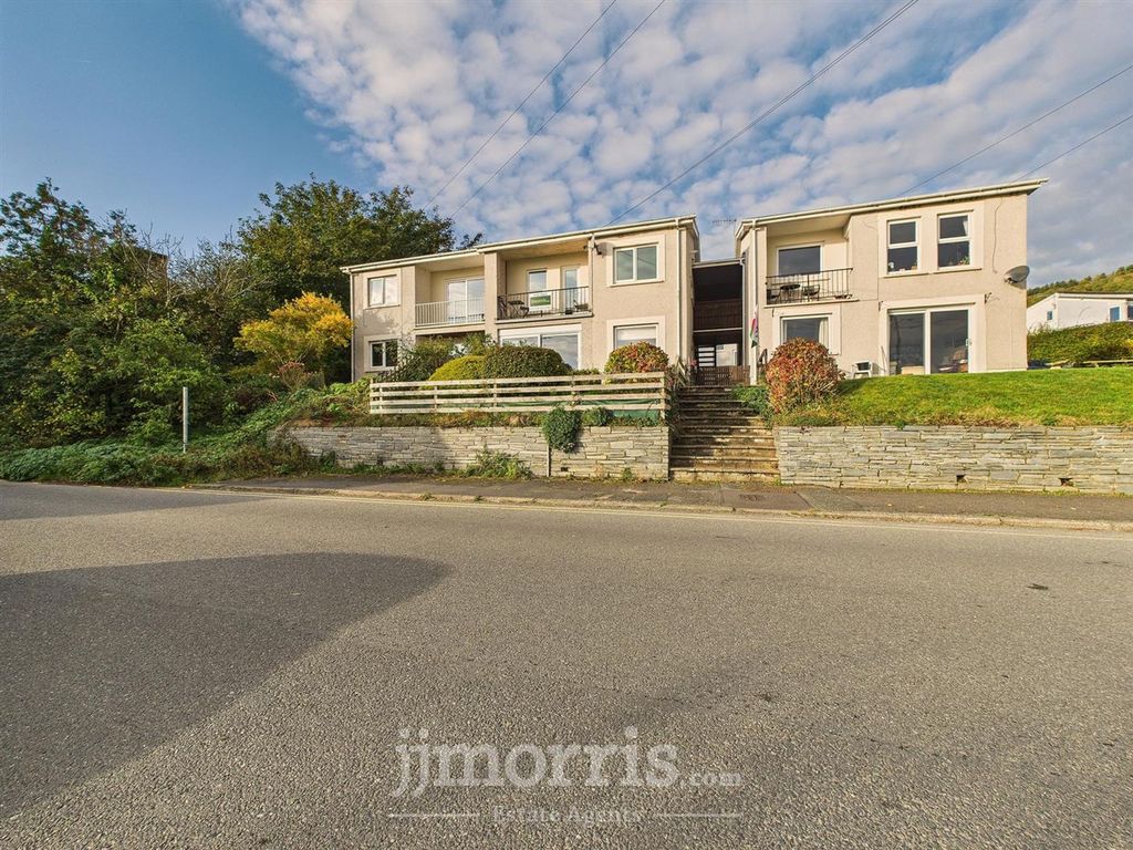 2 bed flat for saleThe Moorings, St. Dogmaels SA43
