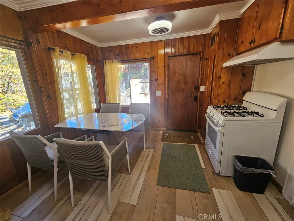 Additional image 32 of 32868 Deer, Running Springs, CA 92382