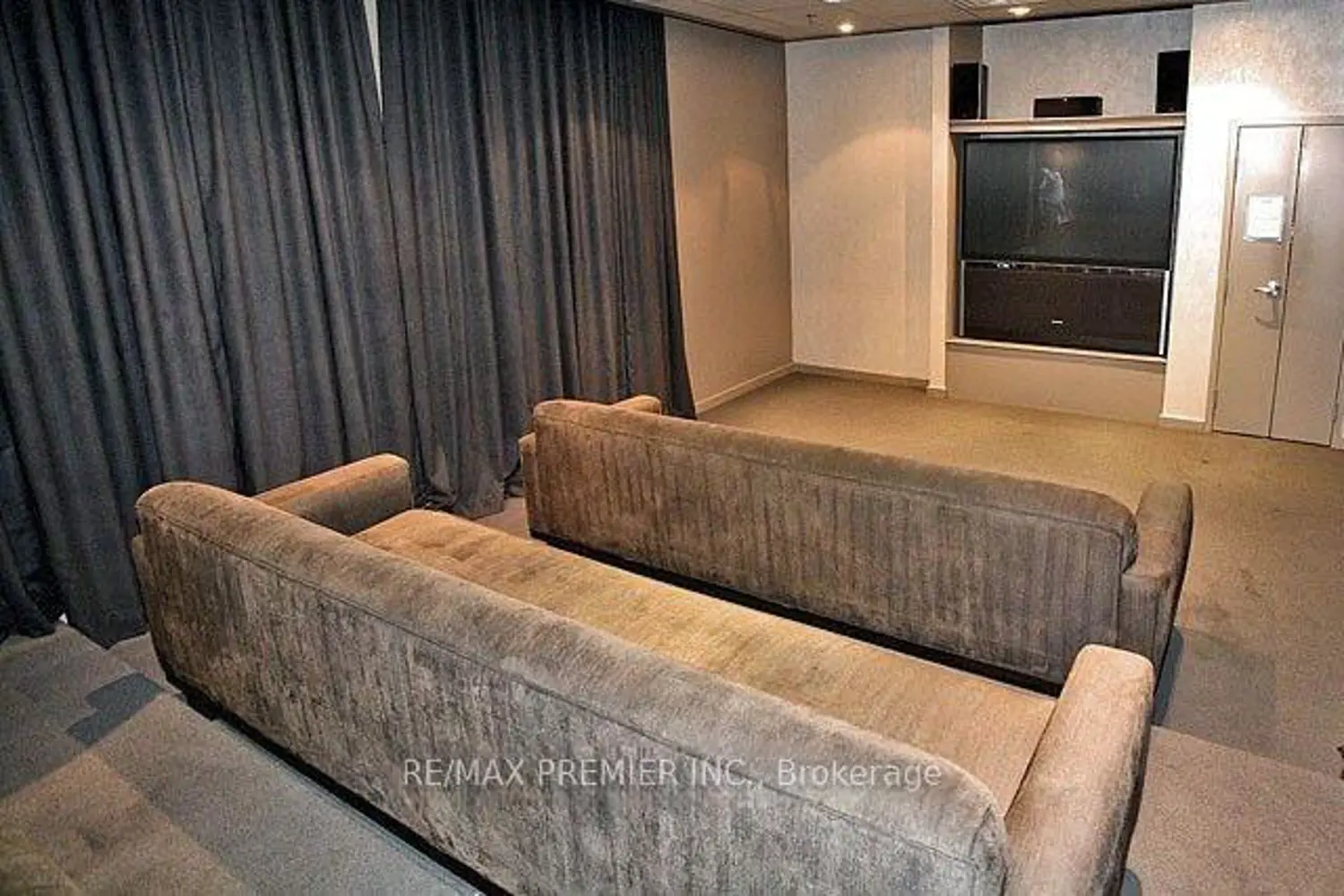 Additional image 9 of 33 Elm Drive 612