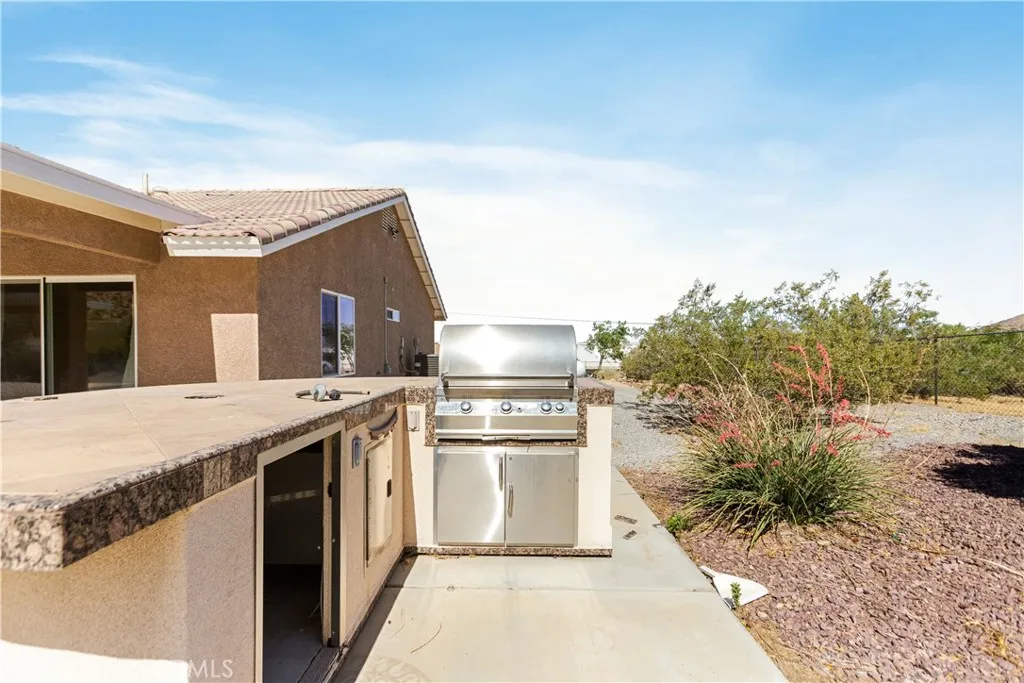 Additional image 56 of 15521 Sherri Lane Unit A, Apple Valley, CA 92307