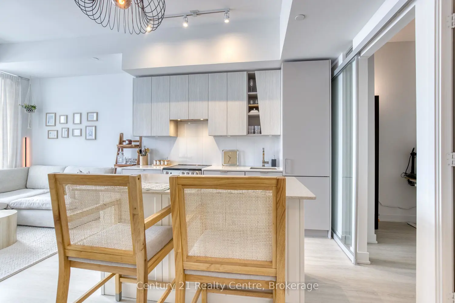 3883 Quartz Road 5506