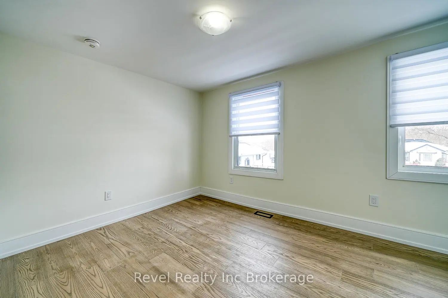 Additional image 12 of 241 Charles Street