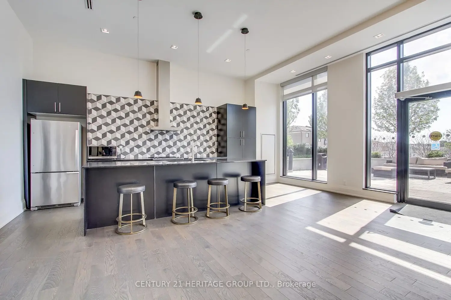 Additional image 20 of 555 William Graham Drive 250