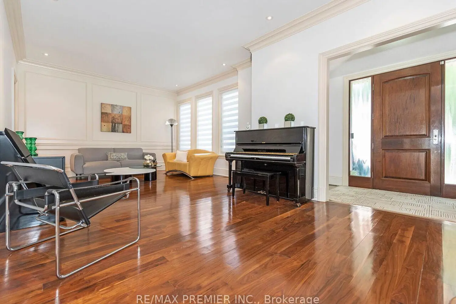 Additional image 7 of 35 Yorkdale Crescent