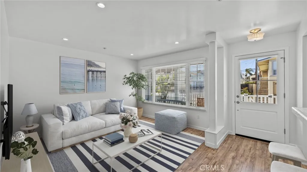 Additional image 28 of 114 Roycroft Ave Unit A, Long Beach, CA 90803