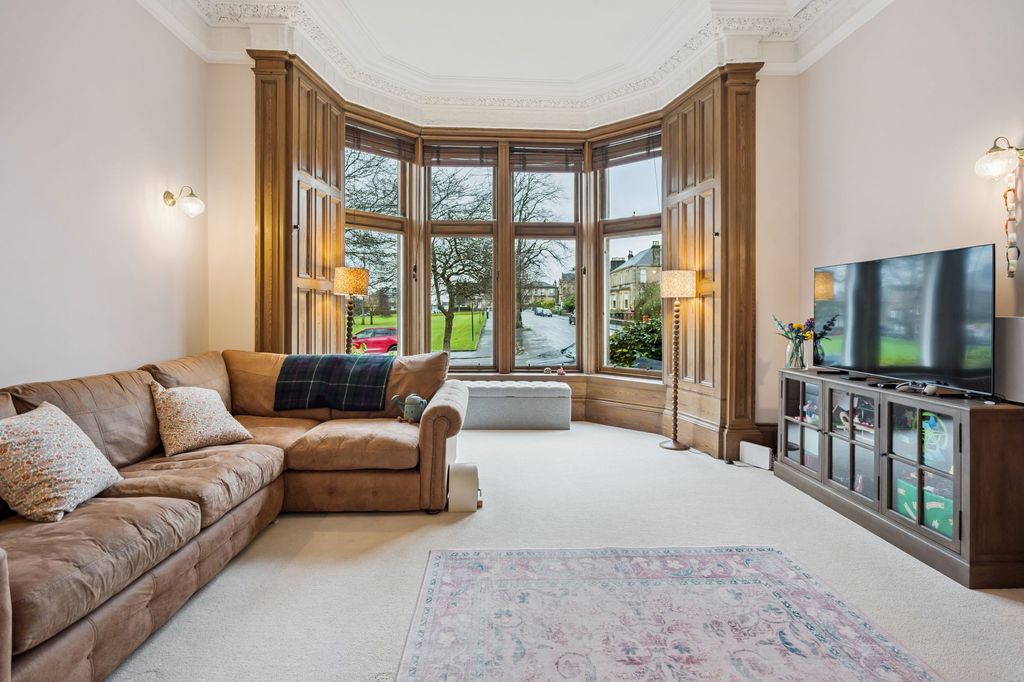 Additional image 4 of 4 bed property for saleVictoria Square, Stirling FK8