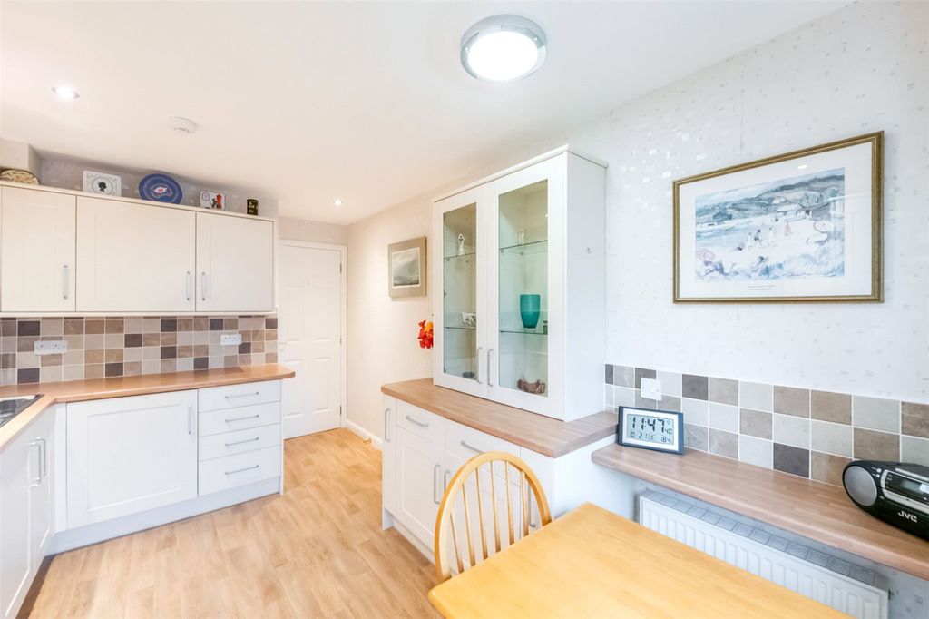 Additional image 11 of 2 bed flat for saleBeechwood Gardens, The Garden Wing, Stirling FK8