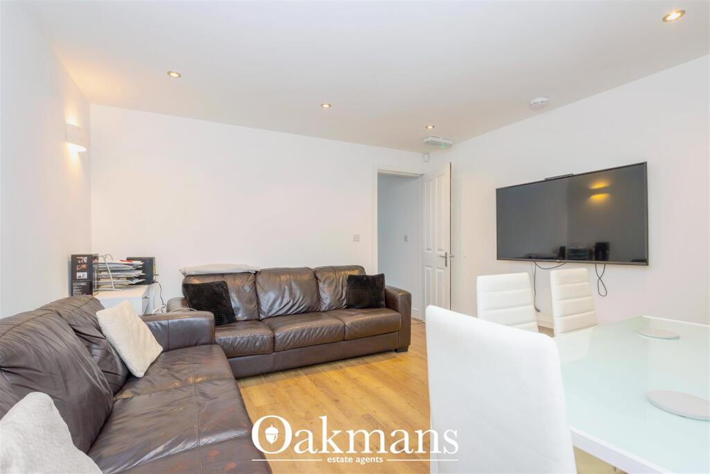 Additional image 17 of Warwards Lane, Birmingham, West Midlands, B29