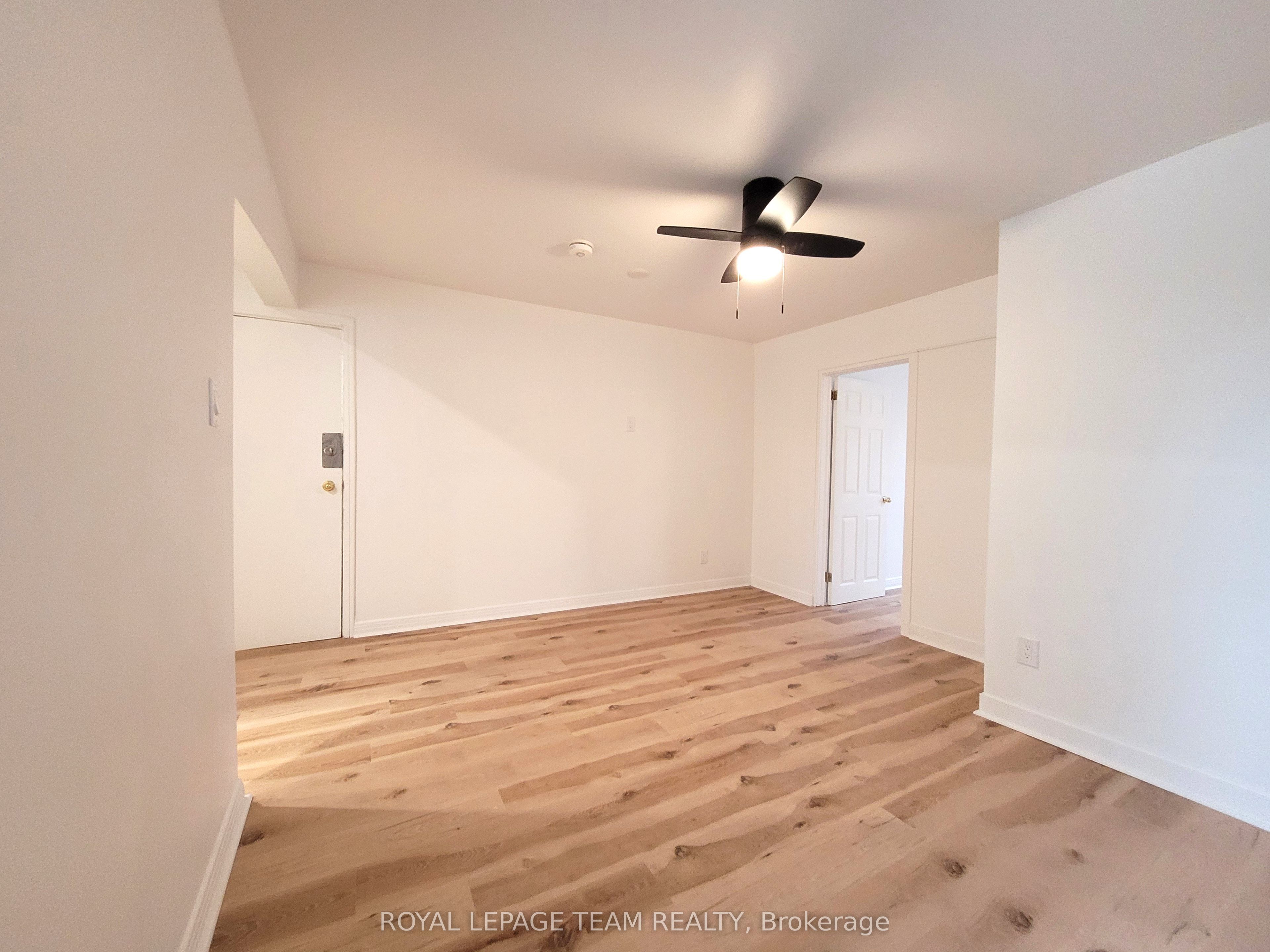 Additional image 6 of 2-145 St Andrew Street, Ottawa, ON, K1N 5G3