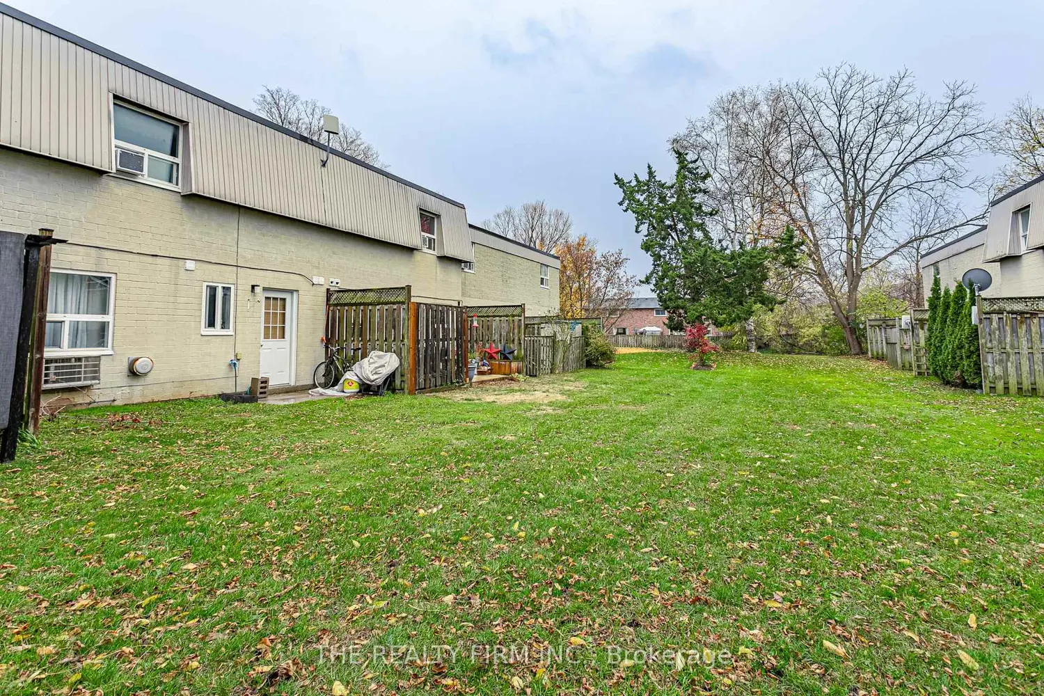 Additional image 17 of 271 Thames Street 12