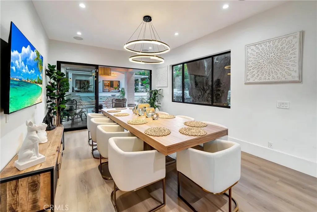 Additional image 97 of 19225 Rosita St, Tarzana, CA 91356