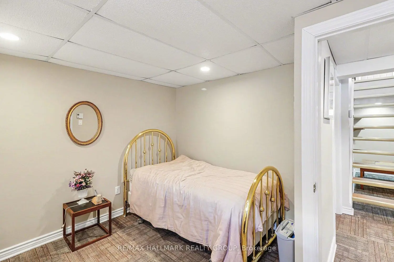 Additional image 13 of 2004 Dorval Avenue