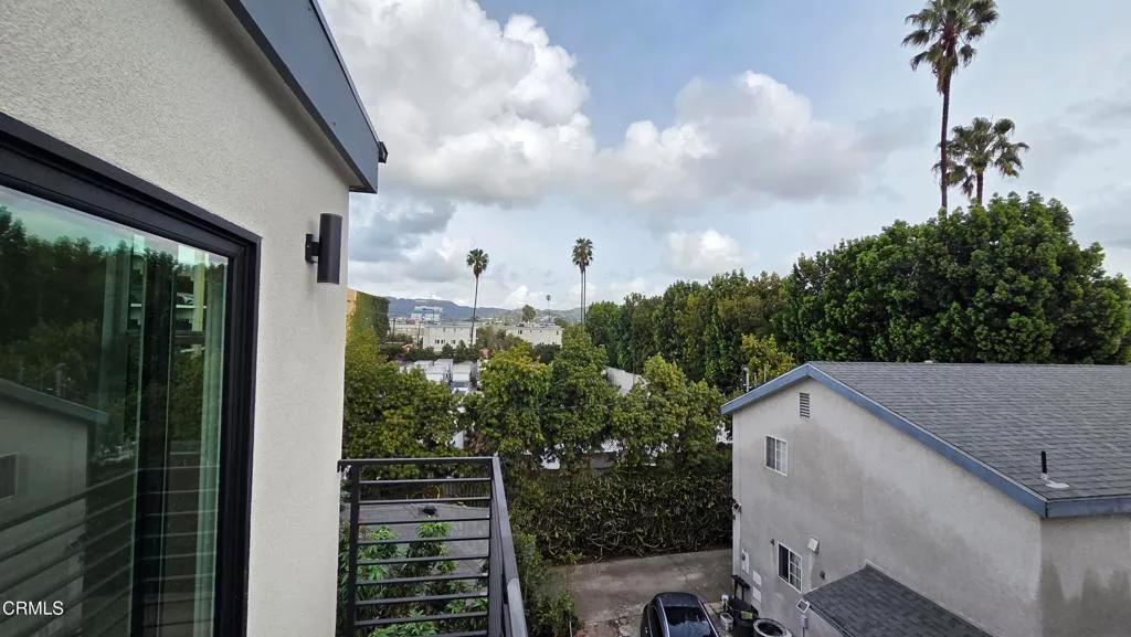 Additional image 29 of 917 N Ridgewood Place, Los Angeles, CA 90038