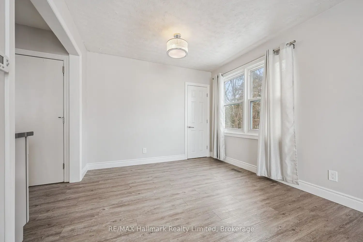 Additional image 6 of 474 College Avenue