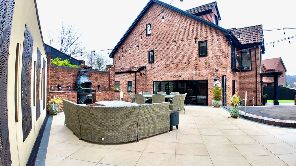 Additional image 66 of 5 bed detached house for saleOak Tree Rise, Newbridge NP11