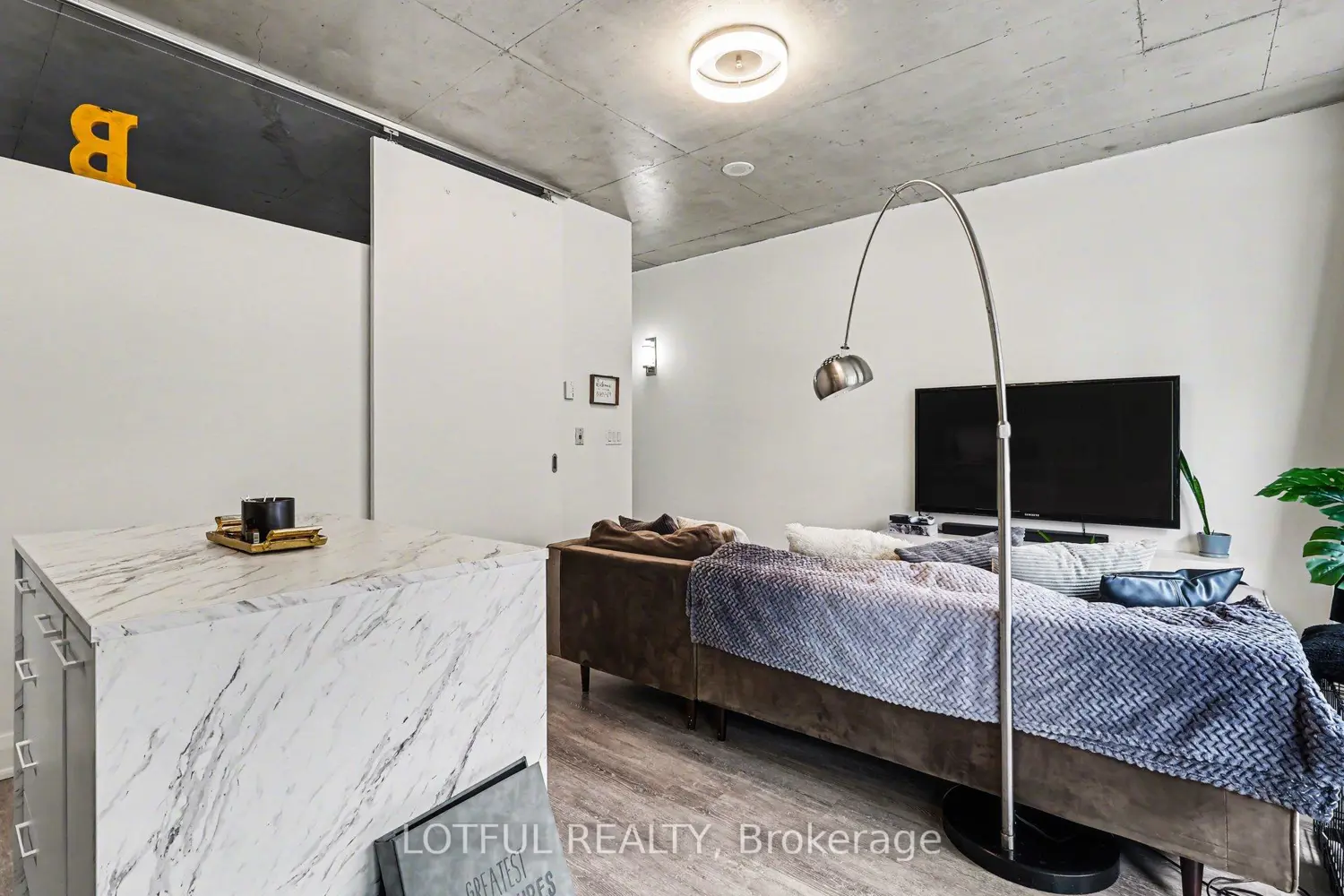 Additional image 9 of 383 Cumberland Street 201