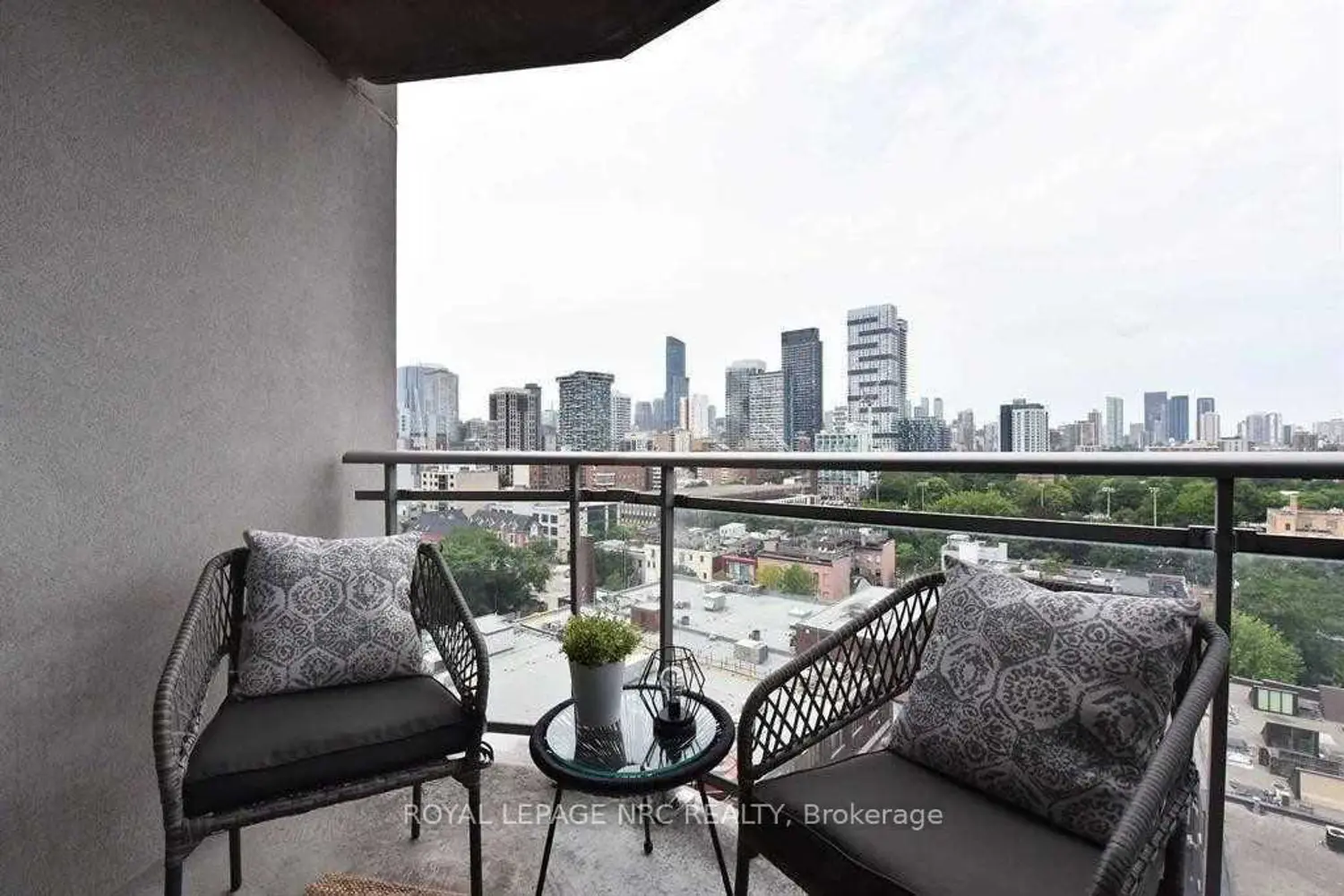 Additional image 12 of 255 Richmond Street 1211