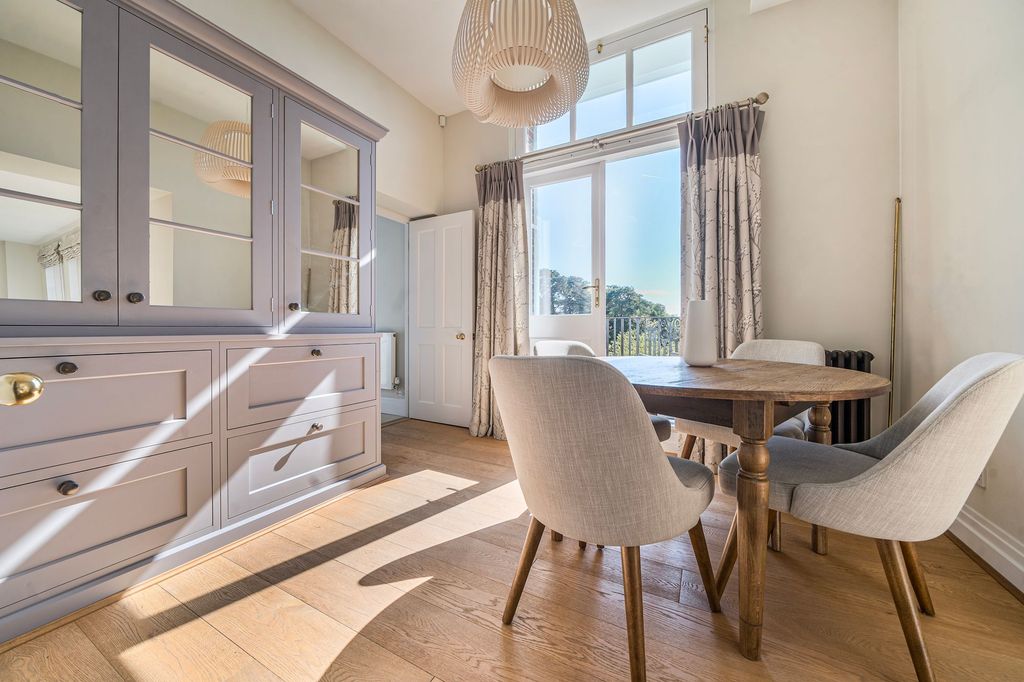 Additional image 5 of 2 bed flat for saleKings Drive, Midhurst GU29