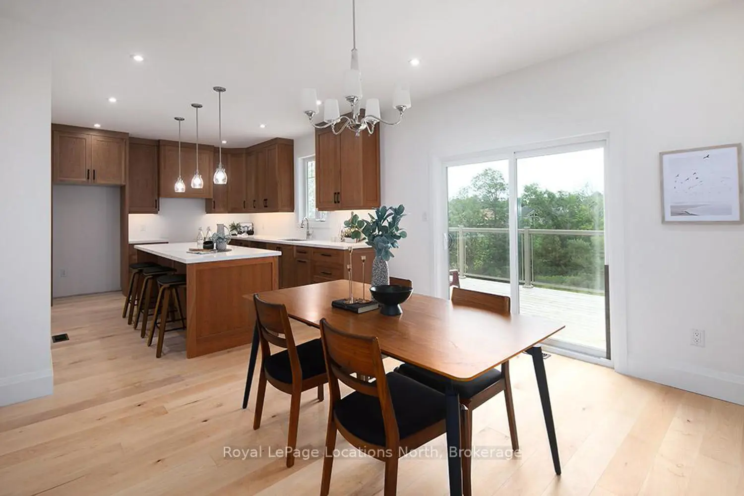 Additional image 4 of 4 Hilton Lane 32