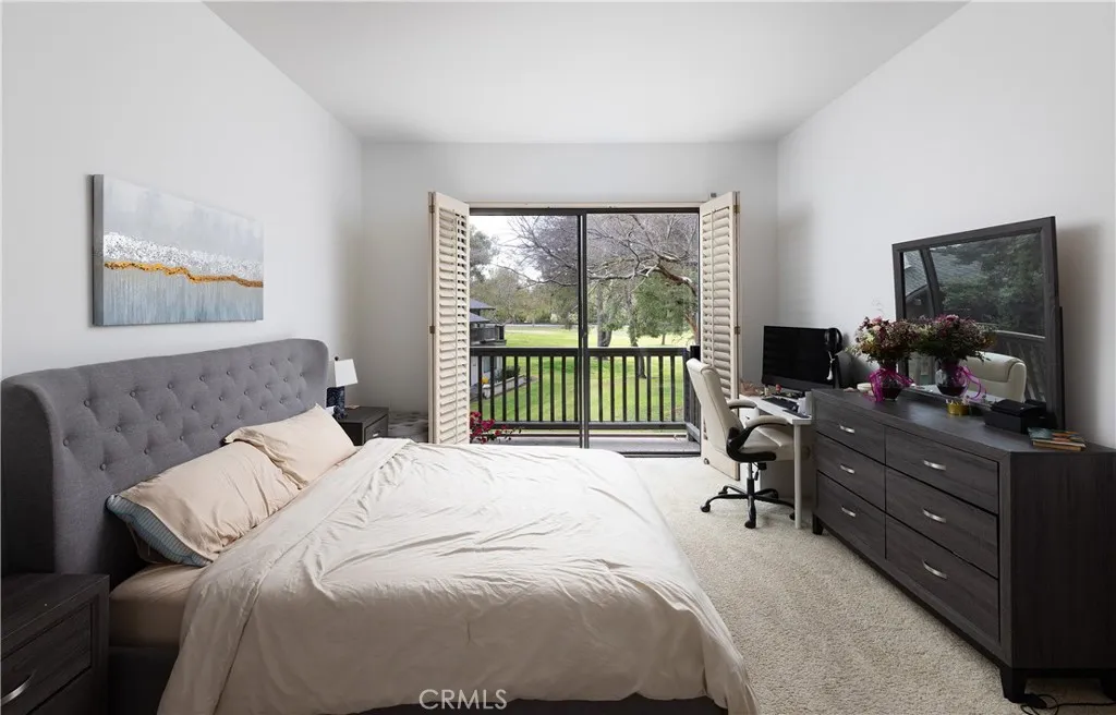 Additional image 12 of 9 Flores, Irvine, CA 92612