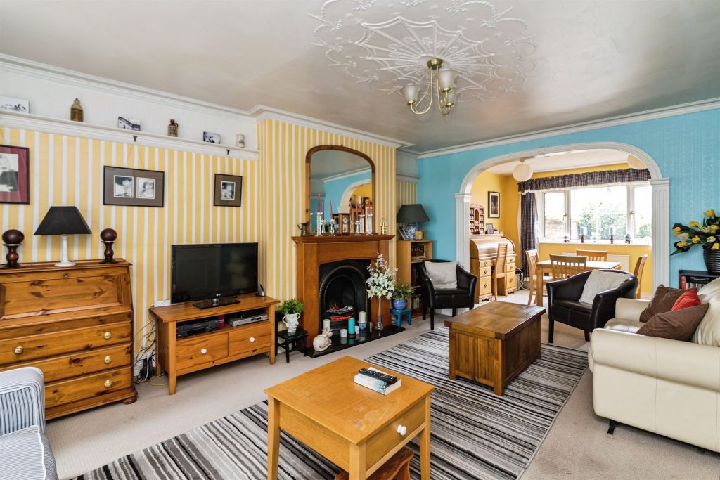 Additional image 5 of 2 bed flat for salePakefield Street, Lowestoft NR33