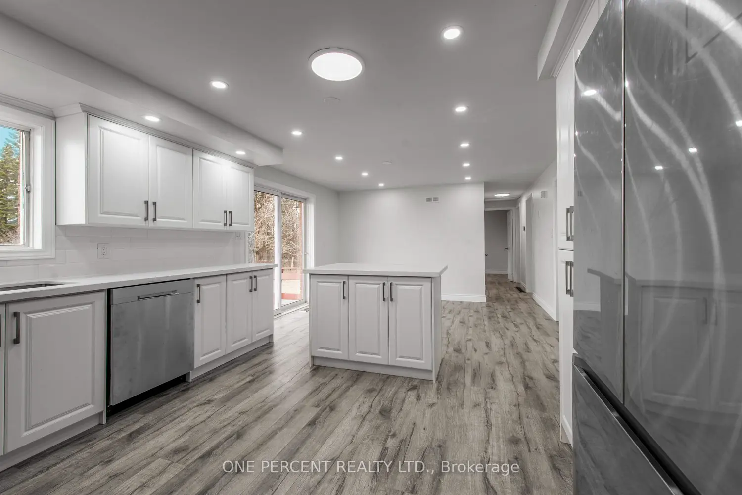 Additional image 6 of 156011 Highway 10 Highway