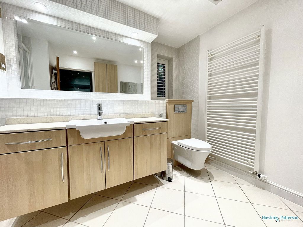Additional image 10 of 3 bed flat for saleMalvern Grange, 19A Hampton Lane, Solihull B91