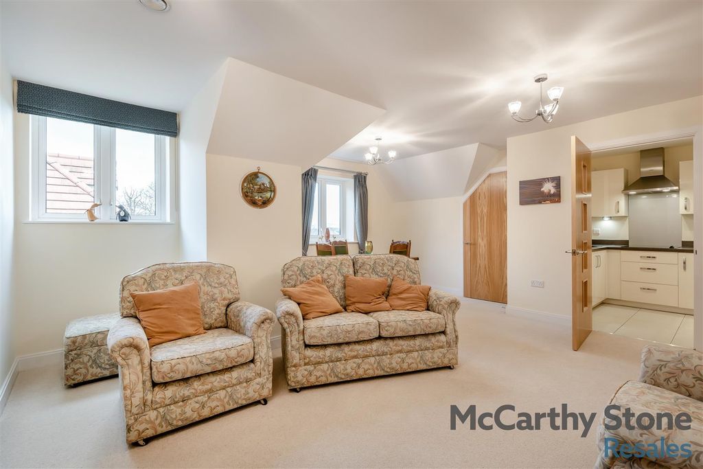 Additional image 4 of 2 bed flat for saleSummerfield Place, Wenlock Road, Shrewsbury SY2