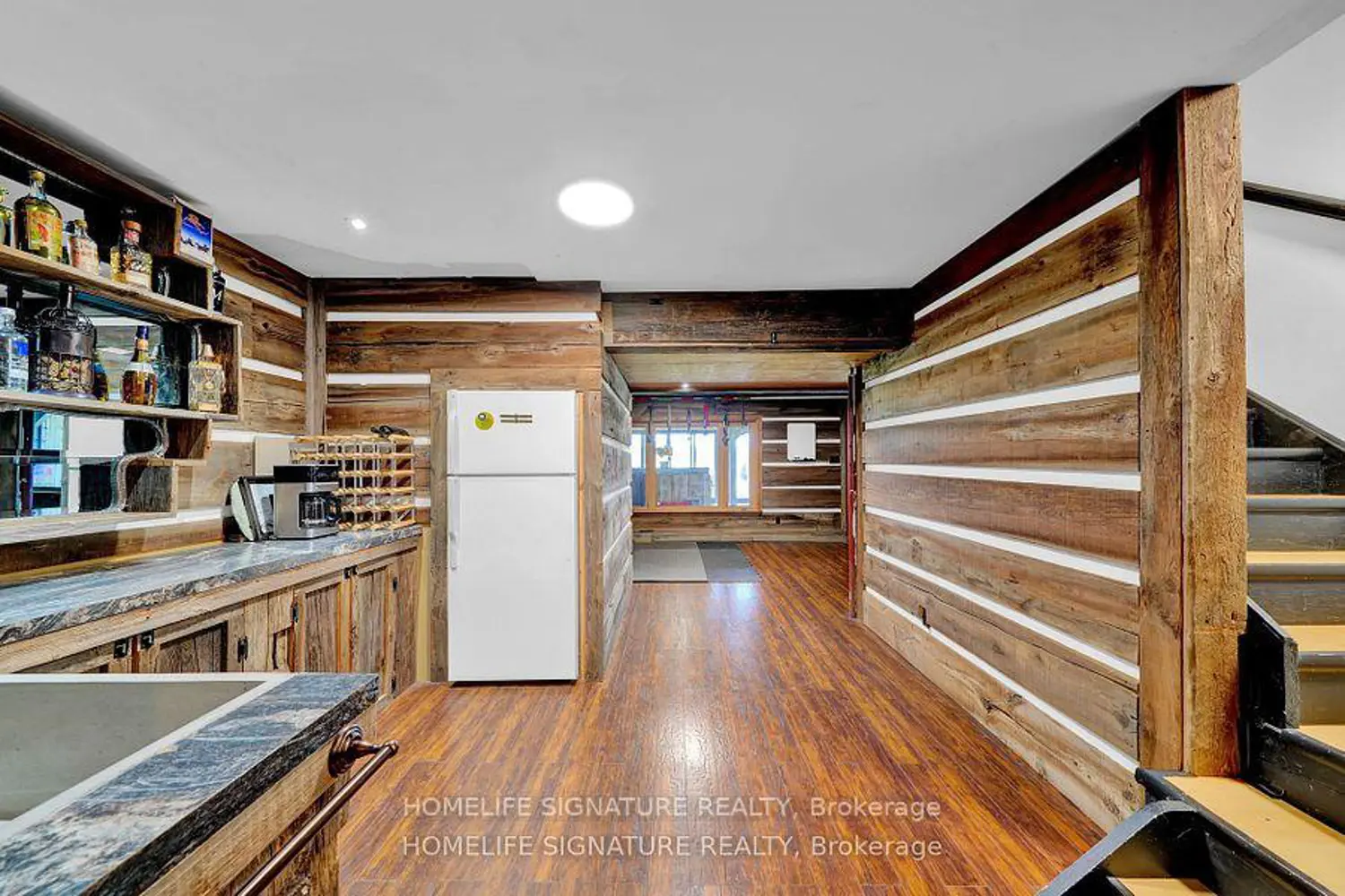 Additional image 12 of 375721 6Th Line