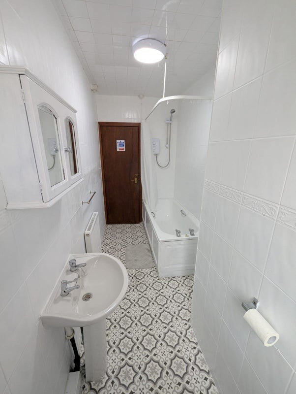 Additional image 9 of Room in a Shared House, Ashville Grove, LS6, N1 7GU