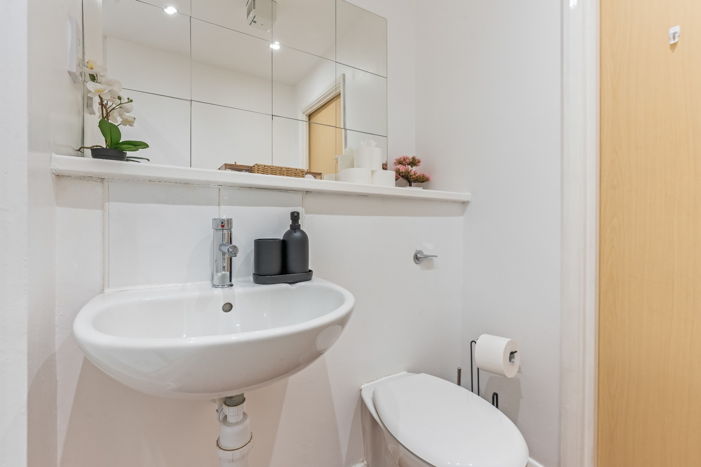 Additional image 11 of 2 Bed Flat, Skyline, B1, N1 7GU