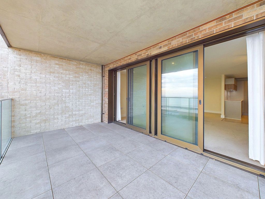 Additional image 10 of 3 bed flat for saleCalista, 26 West Parade, Worthing BN11